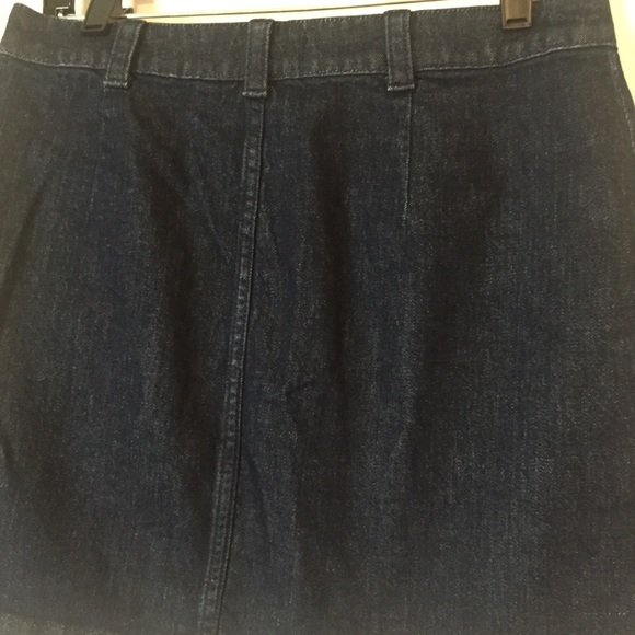 Madewell Denim Zipper Front Utility Mini Skirt
30 - Picture 5 of 8